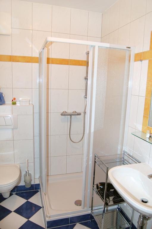 Апартаменти Pension Zur Post Бад-Блумау Номер фото